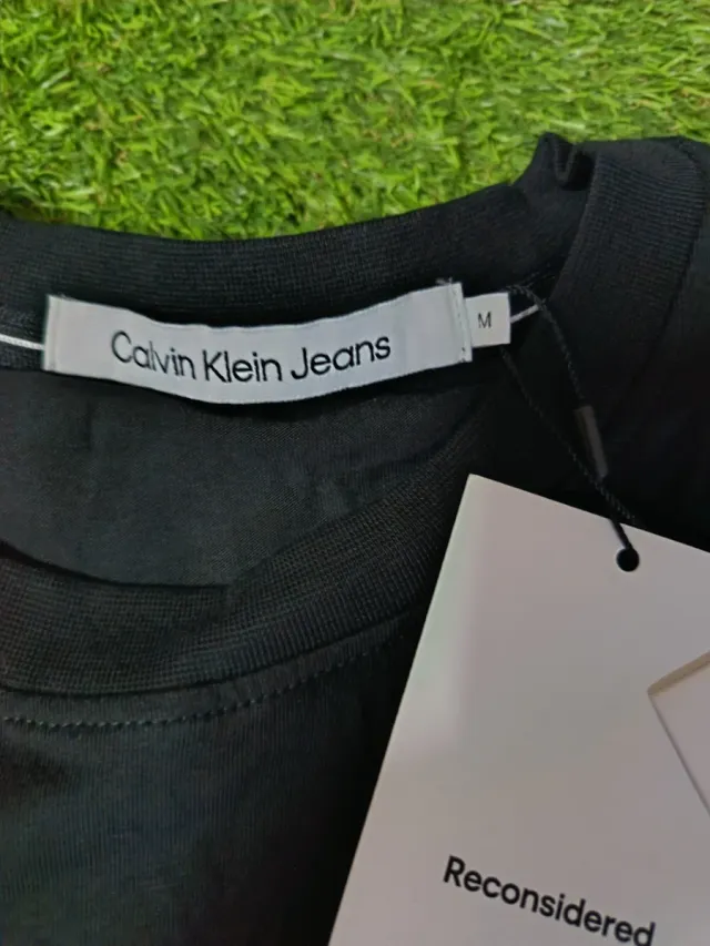 Camiseta Calvin Klein Jeans Negra Talla M