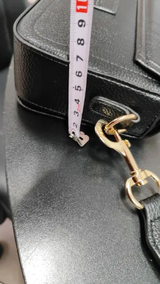 Bandolera negra en perfecto estado