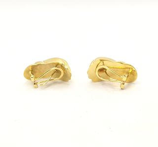 Pendiente Diseño Lineas de oro de 18k, 6.63 g.