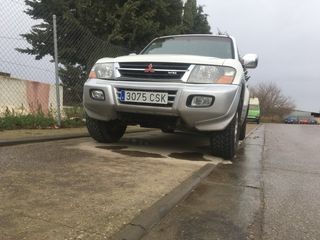 Mitsubishi Montero 1999