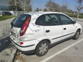 Nissan Almera 2004