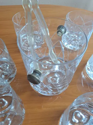 Juego de 6 vasos y cubitera cristal