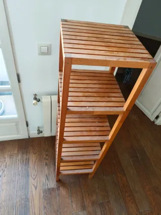 Mesa comedor+ 5 sillas, estanteria baño y espejo