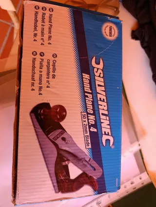 Cepillo de carpintero de madera