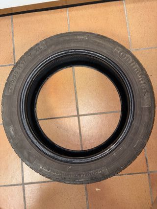 Neumático Continental