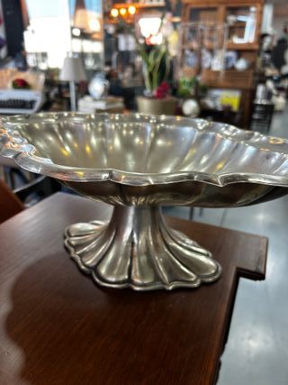 Elegante Centro de Mesa-Frutero de Alpaca Plateada