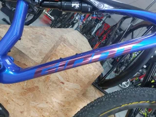 Bicicleta Giant anthem SL3