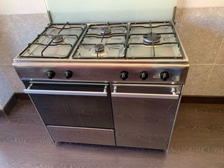 Cocina de gas con horno