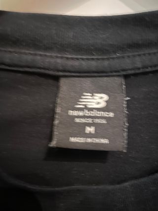 Camiseta New Balance Negra Talla M