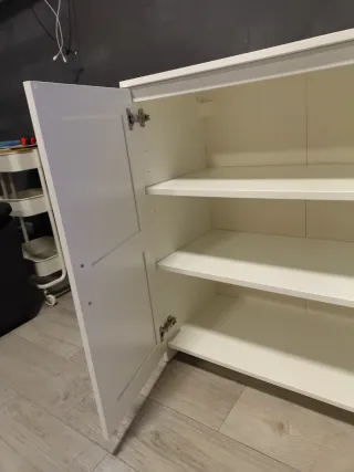 Mueble auxiliar IKEA blanco