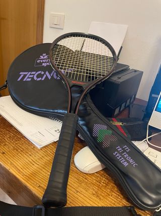 Racchetta da tennis Tecno con custodia Ottima