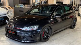 Volkswagen Golf GTI Clubsport Backets