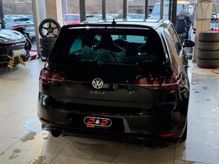 Volkswagen Golf GTI Clubsport Backets