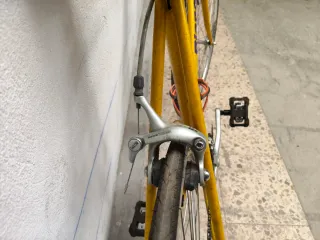 Bicicleta Bianchi Amarilla Retro llantas ares