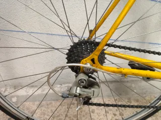 Bicicleta Bianchi Amarilla Retro llantas ares