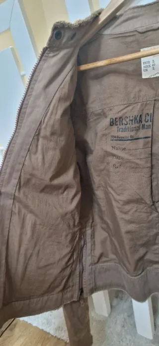 Chaqueta Bershka Marrón