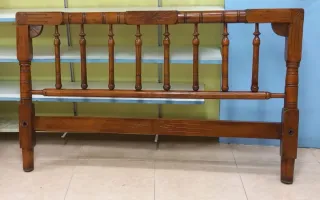 Cabecero madera antiguo cama 135cm