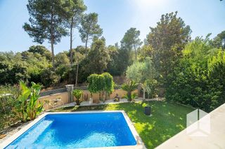 Chalet en venta en Sant Vicenç dels Horts