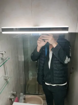 Espejo de baño con luz LED