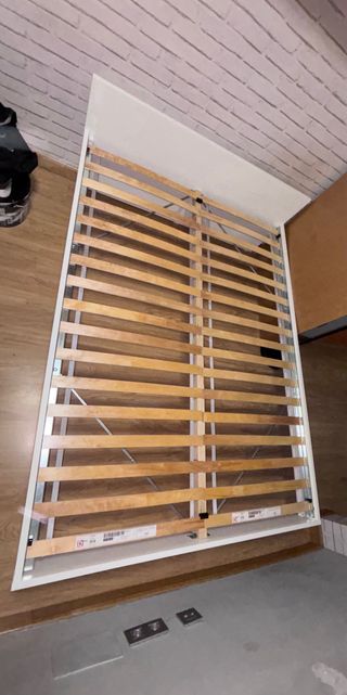 Cama IKEA VIHALS 140x200 Blanca + Somier