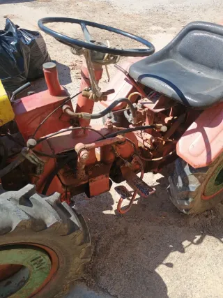 Pasquali 21 CV Tractor