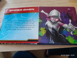 Libro puzzle Spiderman y amigos