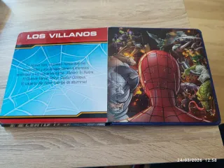 Libro puzzle Spiderman y amigos