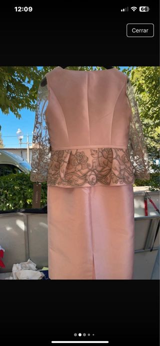 Vestido y chaqueta de fiesta rosa