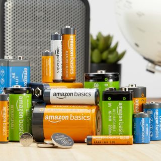 Amazon Basics - Paquete de 12 Pilas alcalinas C pa