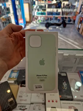 Funda Silicona iPhone 15 Plus MagSafe