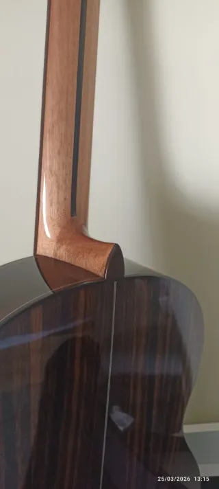 Guitarra Admira A4 - Nueva con garantía