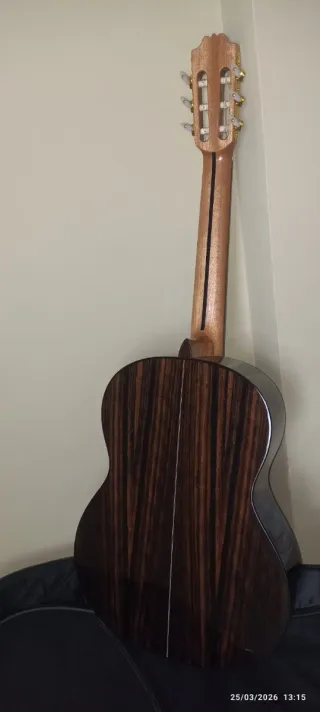 Guitarra Admira A4 - Nueva con garantía