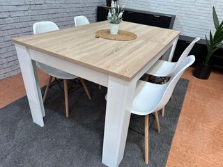 Mesa extensible + 4 sillas