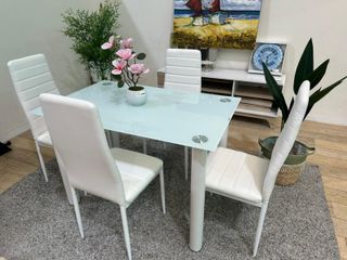Conjunto de mesa con sillas - blanco