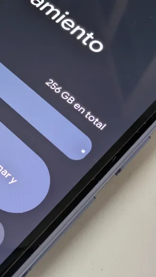 Google Pixel 9a 256GB Iris