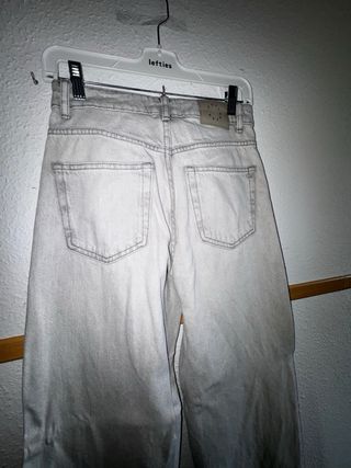 Pantalón vaquero gris cintura alta