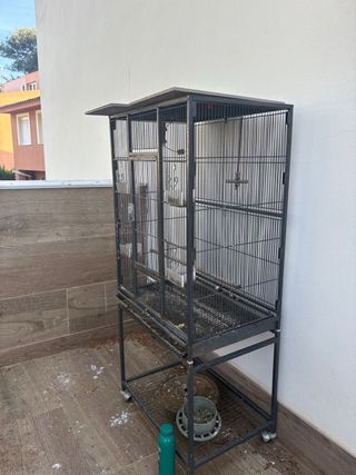 Jaula grande para pájaros