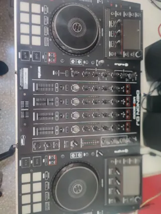 Controlador DJ Denon DJ 8000