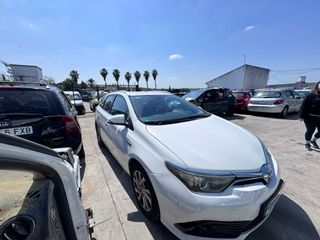 C1053 DESPIECE COMPLETO TOYOTA AURIS HIBRIDO 2015