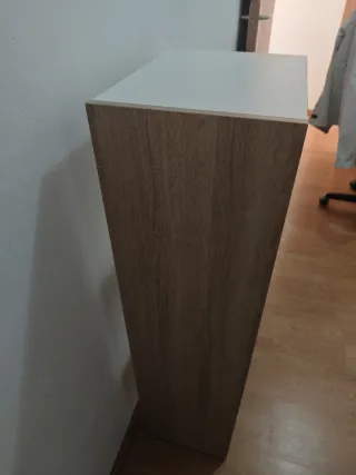 Estantería escalonada madera y blanco