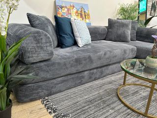 Sofá cama enrollado familiar