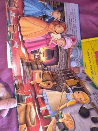 Cenicienta; sirenita; pedacitos de oro; los tres c