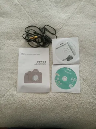 Cámara Nikon D3200 + Accesorios