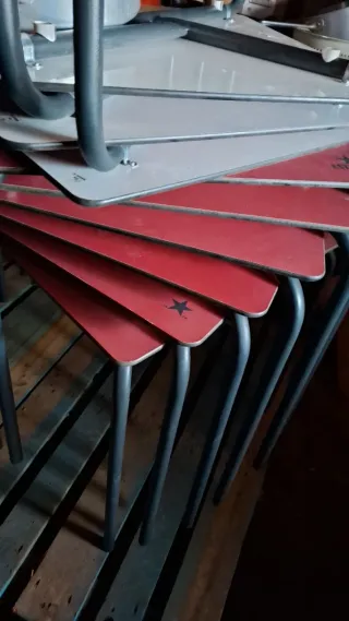 Sillas y mesas terraza de plástico