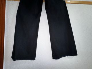 Pantalón negro pata elefante