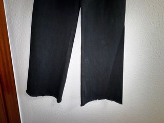 Pantalón negro pata elefante