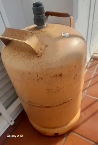 Bombona de gas vacía Repsol