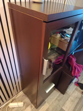 Mueble auxiliar vitrina madera y cristal