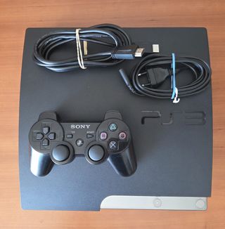 Consola PS3 Slim 120GB Negra + Juego Assassin's Cr