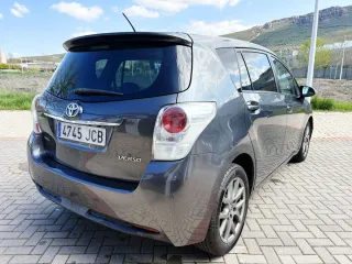 Toyota verso Corolla 2016